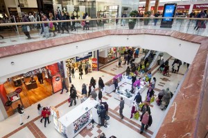 Inside the Merryhill Centre. Photograph sourced from https://www.expressandstar.com/news/2015/